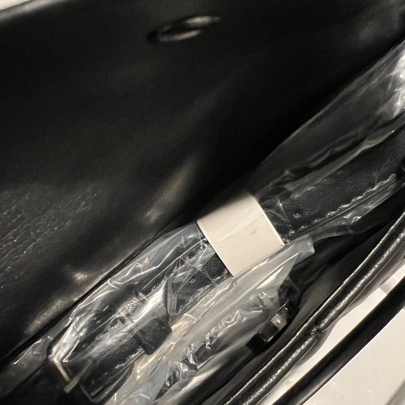 ✨ Badgley Mischka 🌱 Vegan Leather 😍 Small Handle Tote 👜 With Studs & Quilting - Picture 6 of 7